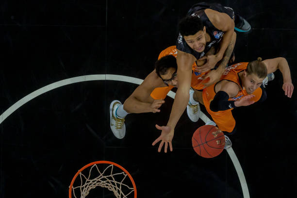 里约网球公开赛：布云朝克特不敌头号种子兹维列夫2025-02-20.